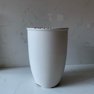 Distressed vase SM